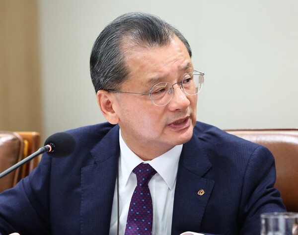  여승주 한화그룹 부회장이 16일 용산 대통령실에서 열린 한미 관세협상 후속 민관 합동회의에서 발언하고 있다. /사진=연합