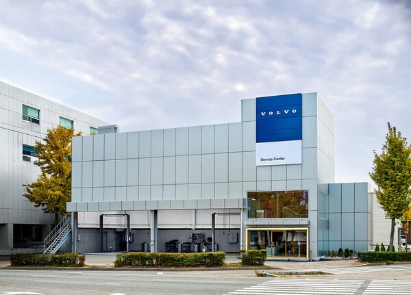 울산 서비스센터 1층에는 리셉션과 워크베이, 2층에는 고객 대기실을 배치했다. /사진=볼보자동차코리아