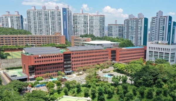 부산시교육청 청사 전경.